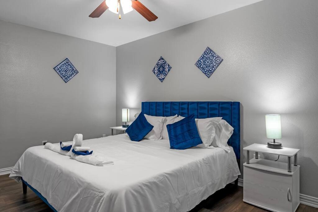 Family Friendly 2Bdrm-Walk To At&T/Cowboys Stadium Арлингтон Экстерьер фото