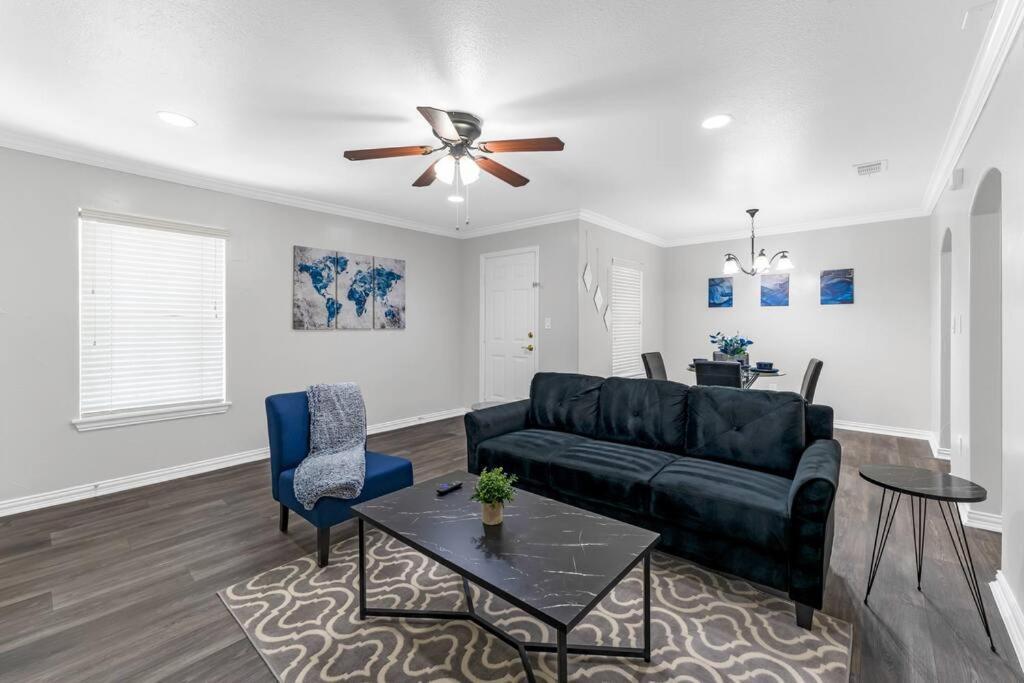 Family Friendly 2Bdrm-Walk To At&T/Cowboys Stadium Арлингтон Экстерьер фото