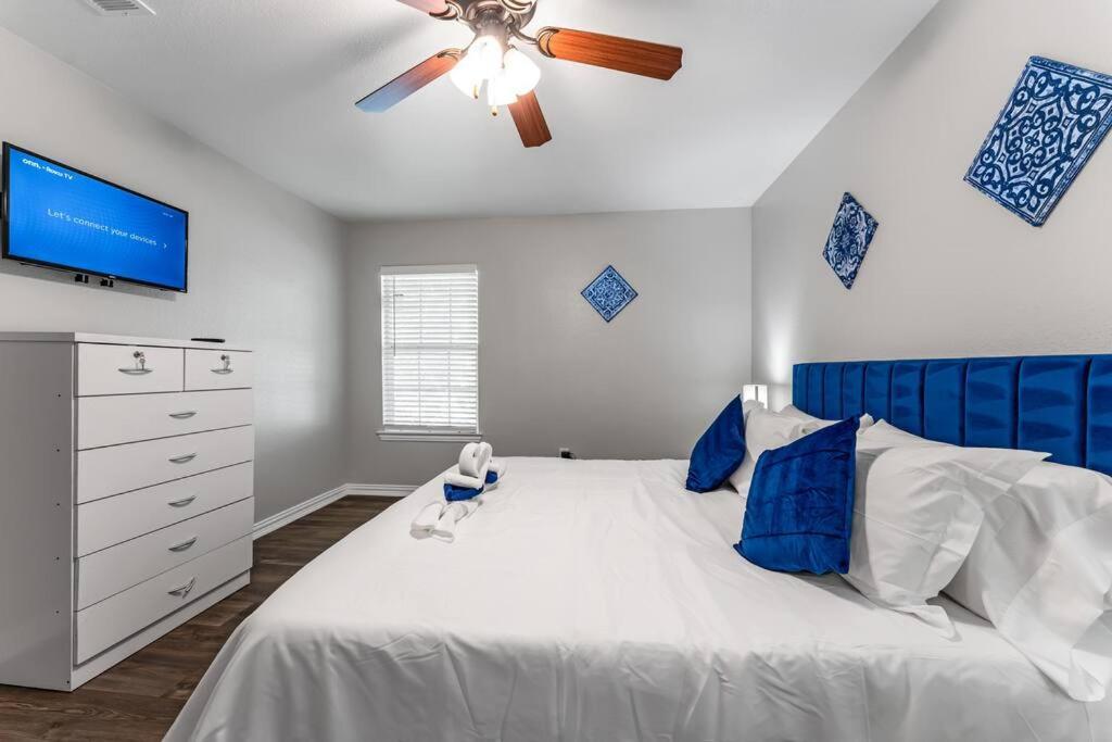 Family Friendly 2Bdrm-Walk To At&T/Cowboys Stadium Арлингтон Экстерьер фото